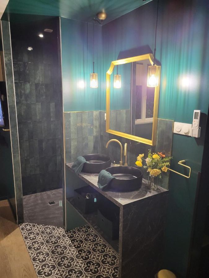 Le Speak Easy / Jacuzzi Et Sauna Marseille